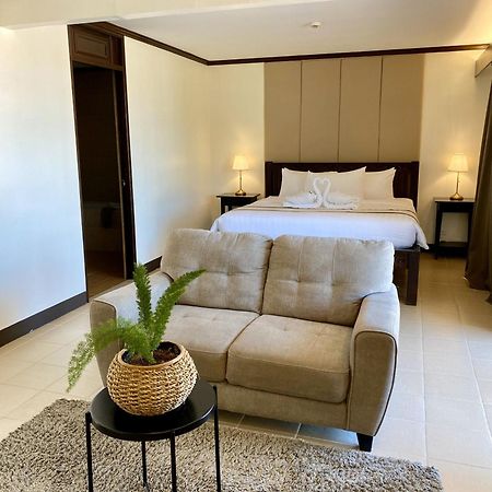 Plaza Del Norte Hotel And Convention Center Laoag Εξωτερικό φωτογραφία