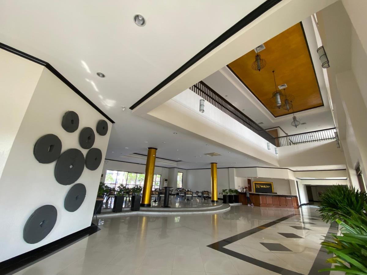 Plaza Del Norte Hotel And Convention Center Laoag Εξωτερικό φωτογραφία