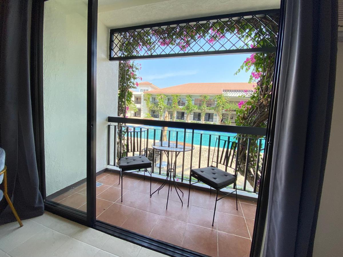 Plaza Del Norte Hotel And Convention Center Laoag Εξωτερικό φωτογραφία