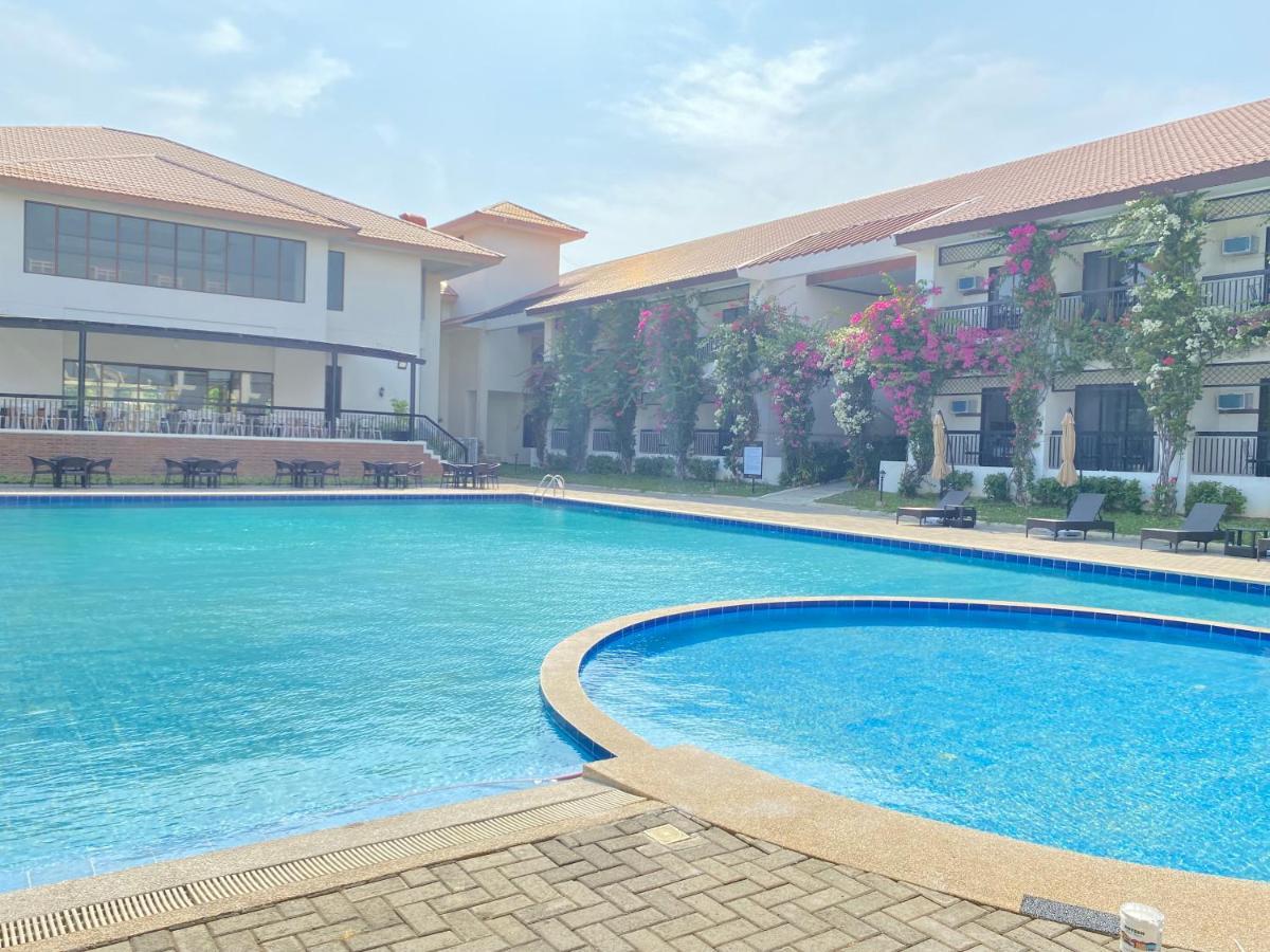Plaza Del Norte Hotel And Convention Center Laoag Εξωτερικό φωτογραφία